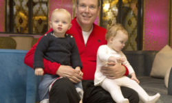 Плодовитый князь Монако и забавные журналисты