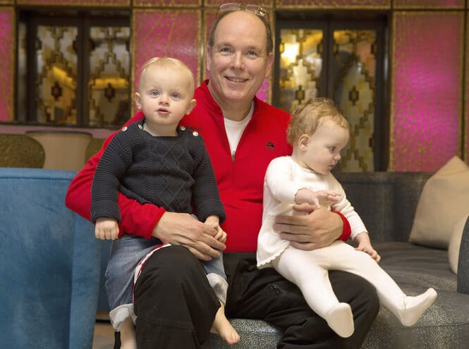 Плодовитый князь Монако и забавные журналисты