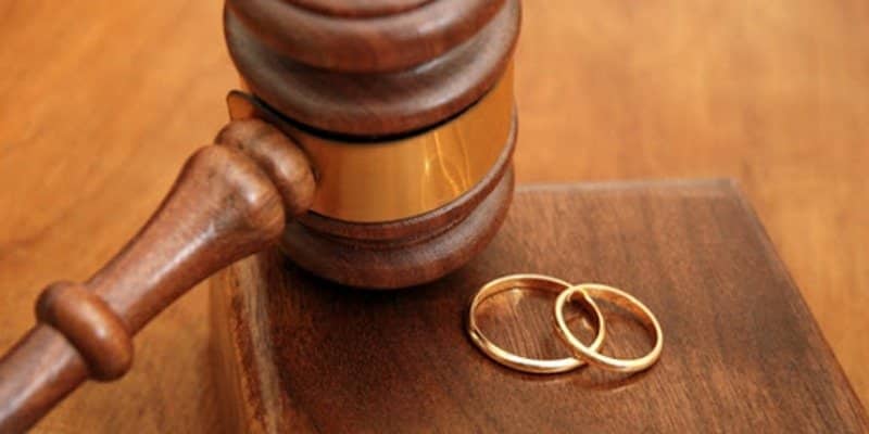 Развод не обходится без помощи правозащитника