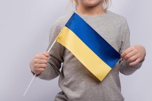 Усиновлення під час війни: чи можливо це?