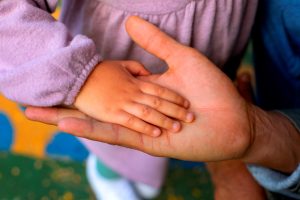 Хто має право на усиновлення